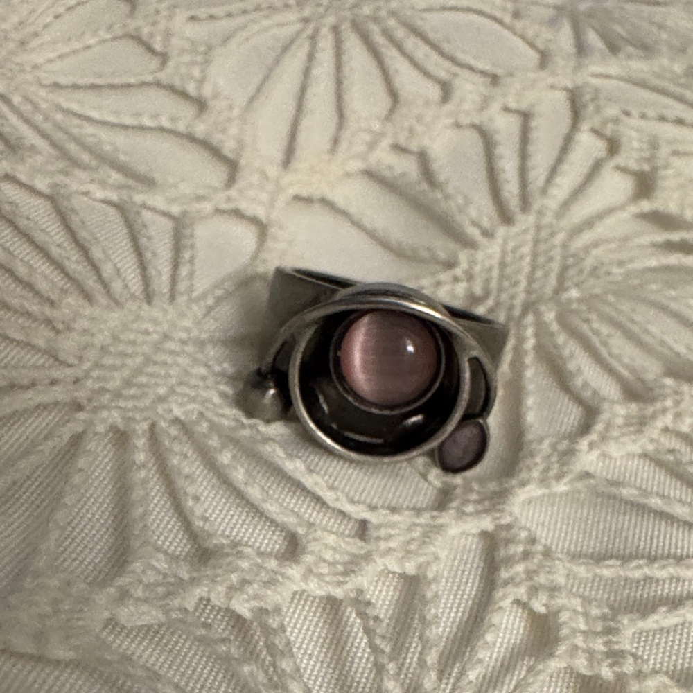 Chic Silver and Pink Women's Ring